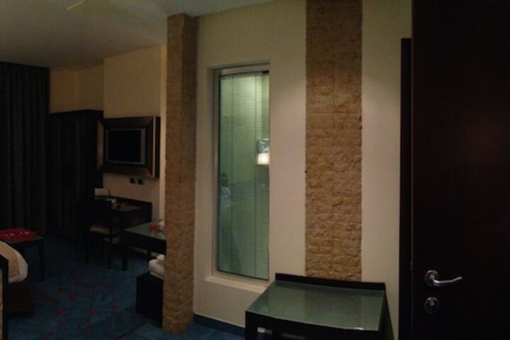 Room 3 of 54