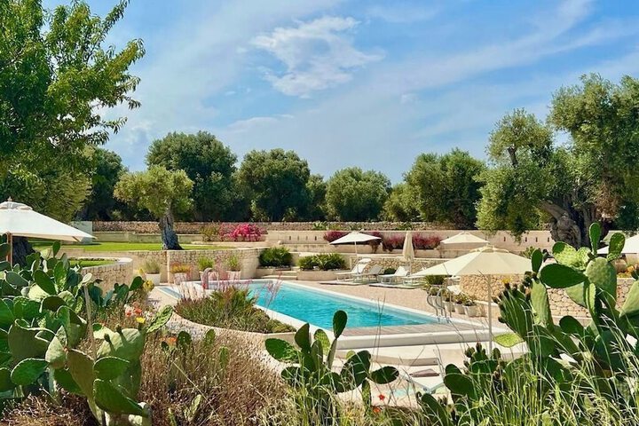 Pool 62 of 189