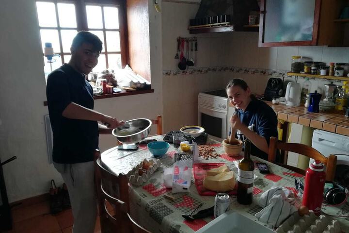 Dining 4 of 14