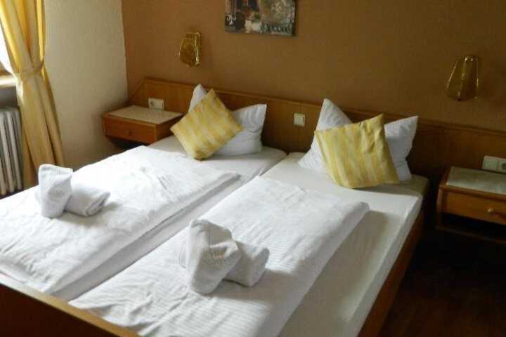 HOTEL ZEUS ZUM BAEREN