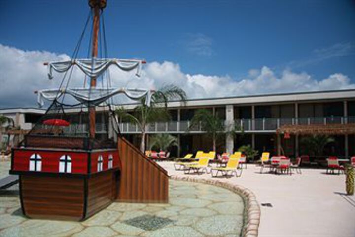 Coast Inn