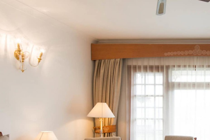 Room 17 of 48