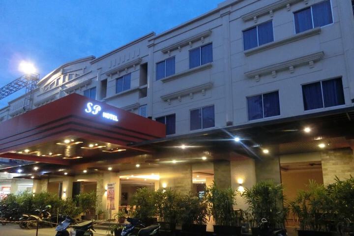 Hotel 48 of 49