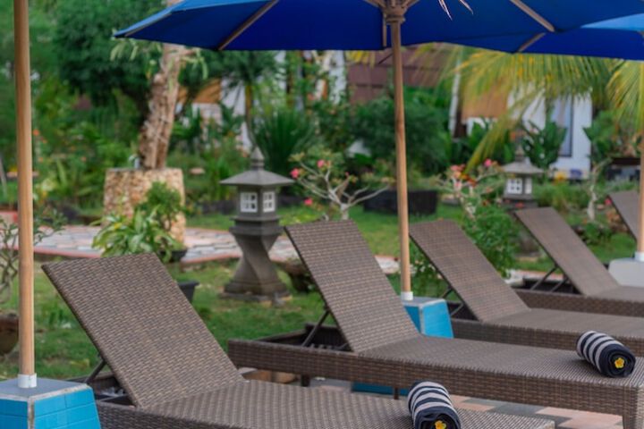 Pool 40 of 107