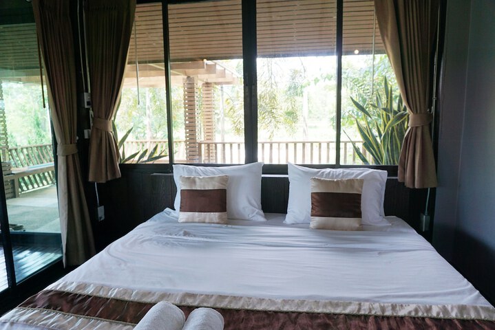 Room 15 of 40