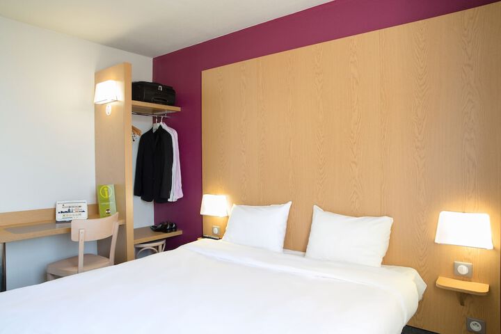 Room 8 of 41