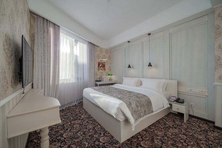 Room 30 of 114