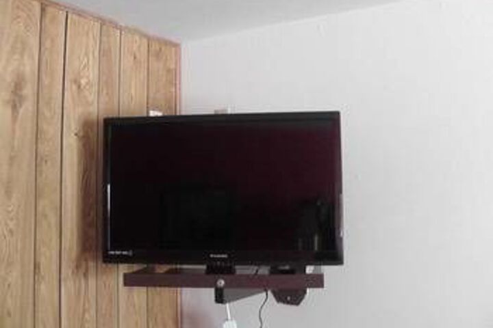 Room 7 of 10
