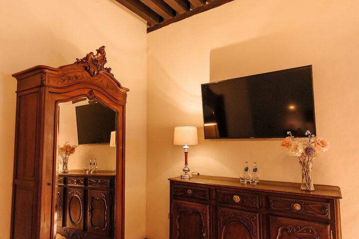 Room 26 of 47