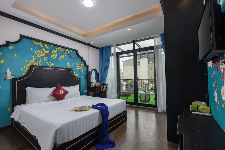 Room 6 of 35