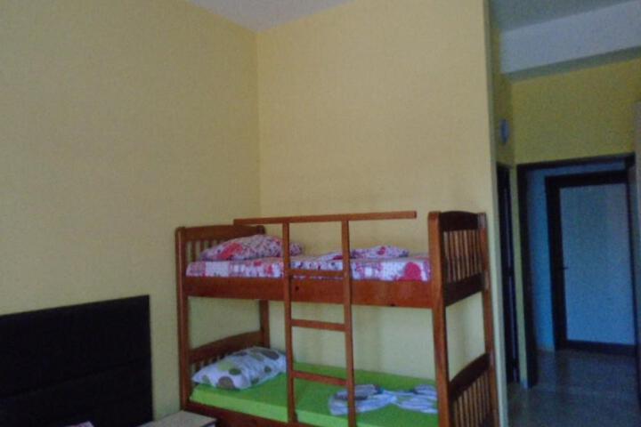 Room 5 of 5