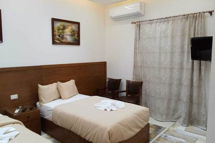 Room 7 of 22