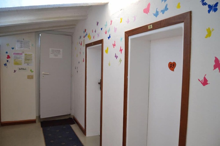 Ballroom/Hall 25 of 27