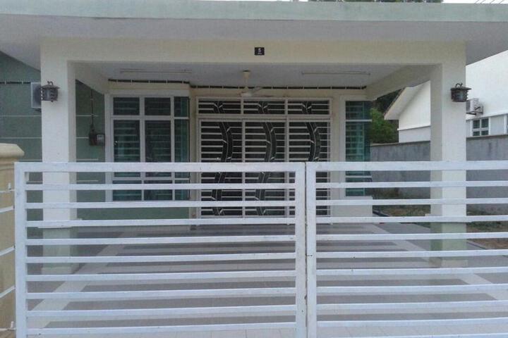 Anns Gathering House