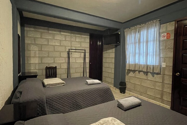 Room 12 of 46