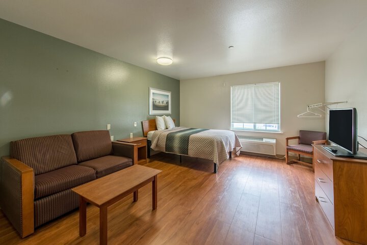 Studio Double Bed Accessible (19 of 23)