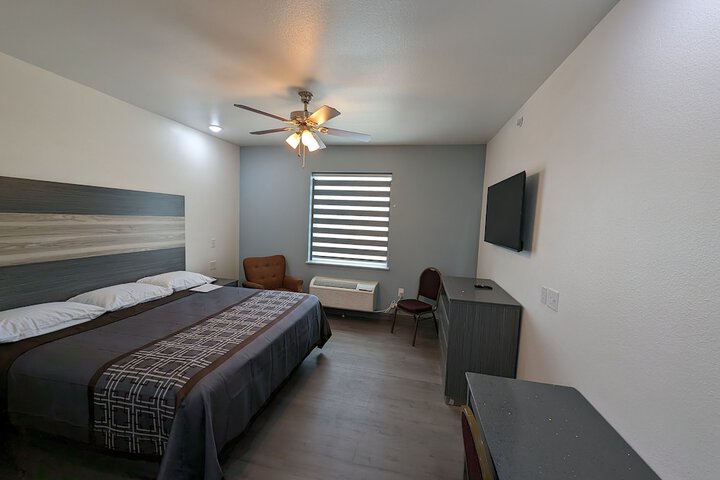 Room 16 of 63