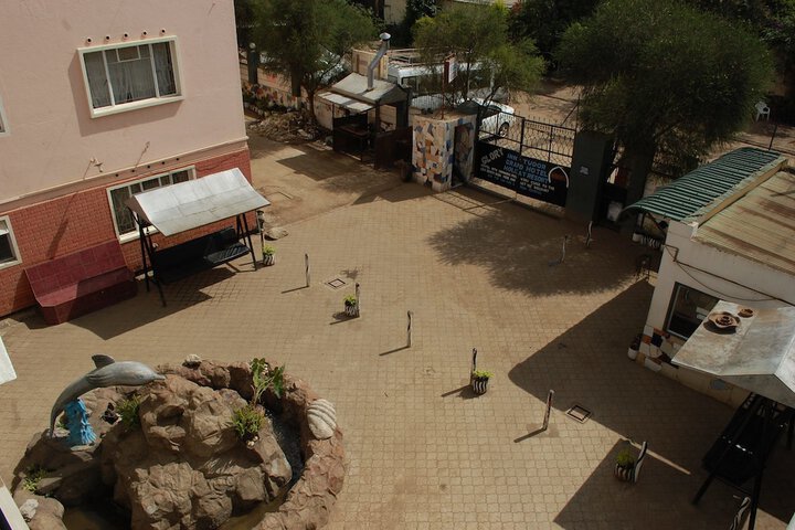 Hotel Exterior 61 of 64