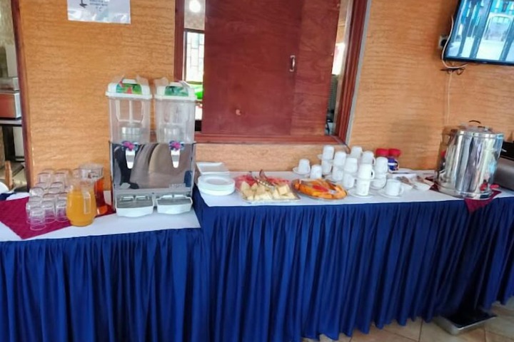 Breakfast/Coffee Service 13 of 30