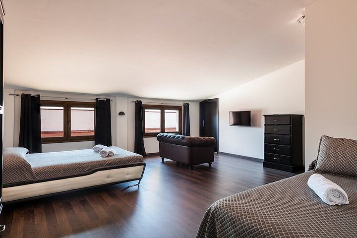 Room 8 of 41