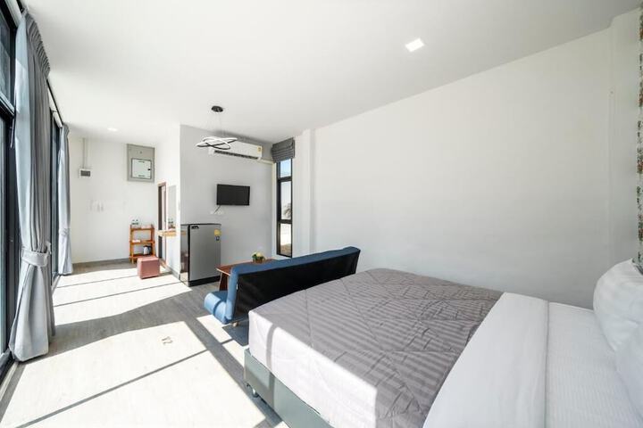 Room 4 of 26
