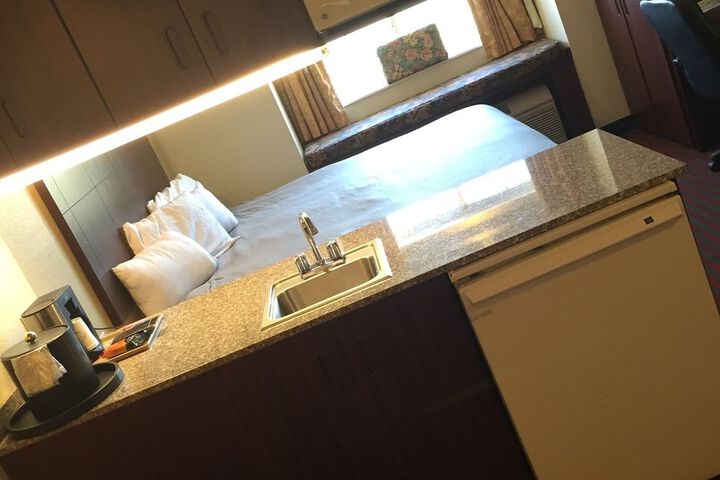 Room 4 of 29