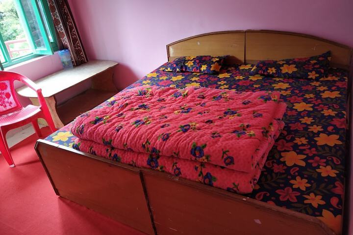 Room 6 of 21