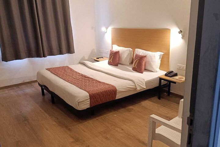 Room 6 of 21