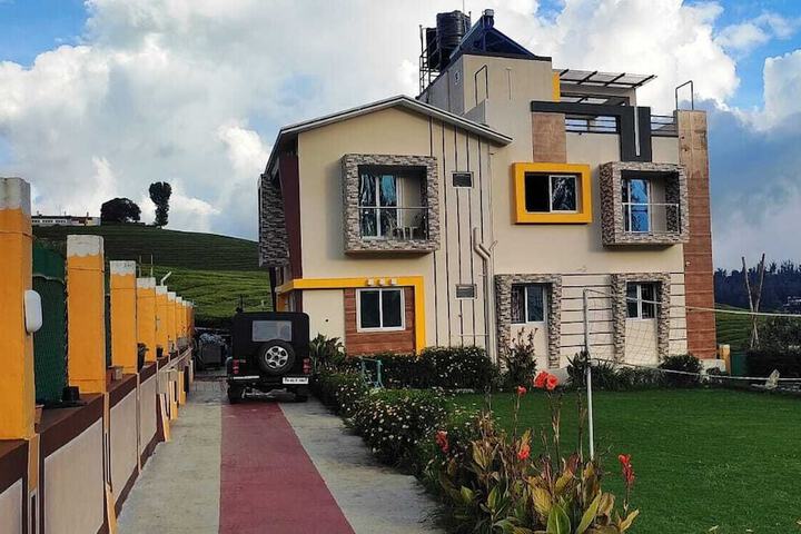 Rose garden enclave for families