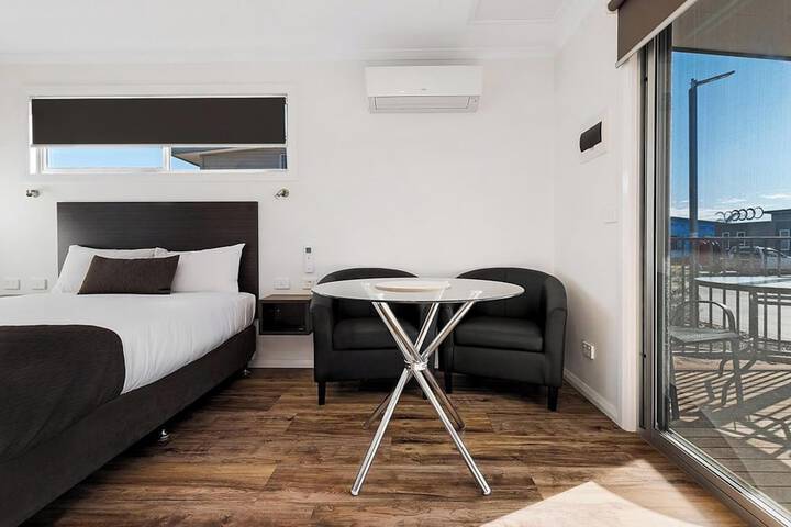 Room 15 of 44