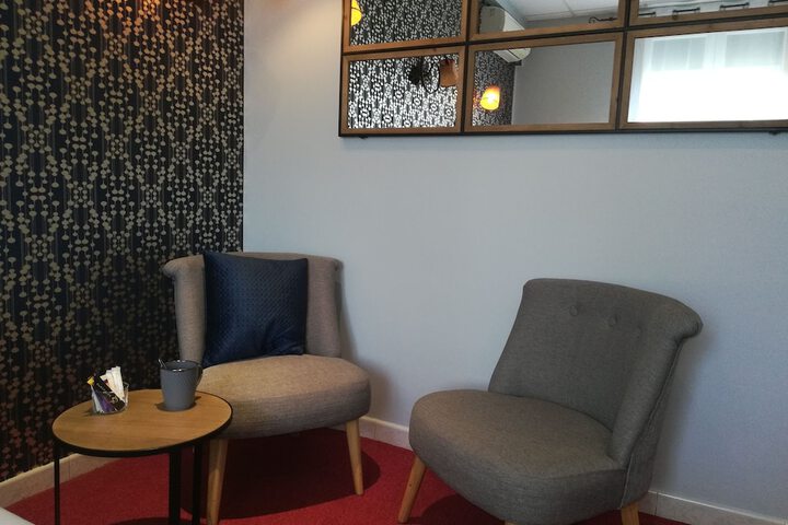 Room 16 of 42