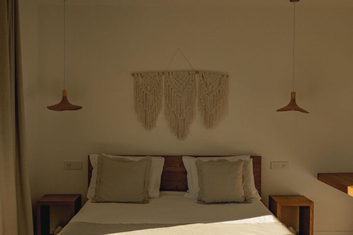 Room 35 of 235