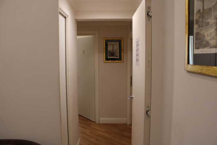 Ballroom/Hall 28 of 32