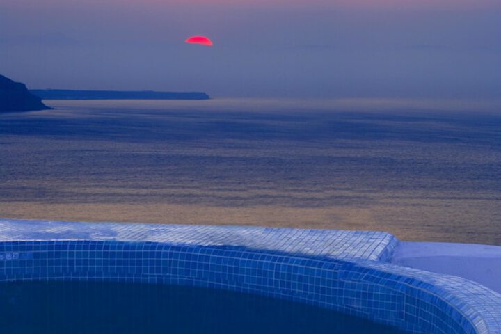 Hotel with Pool