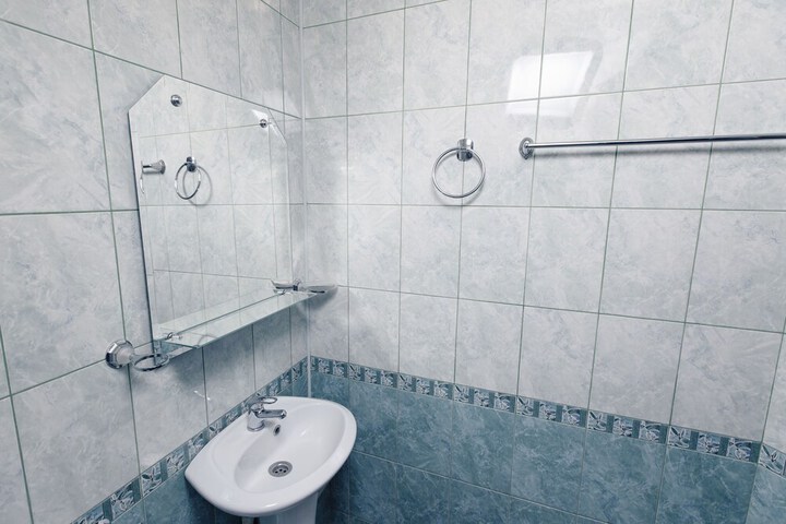 Room 7 of 17
