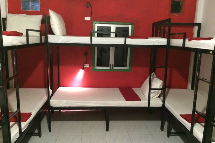 Room 15 of 155