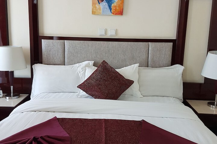 Room 14 of 103