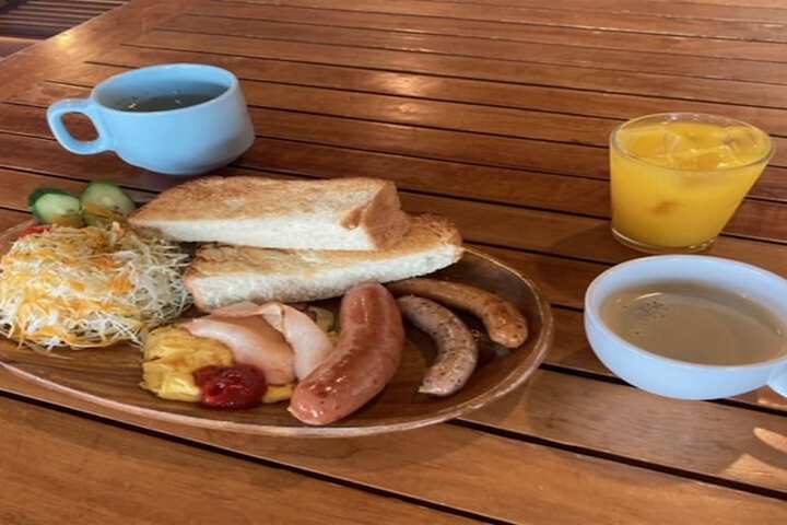 Breakfast/Coffee Service 97 of 122