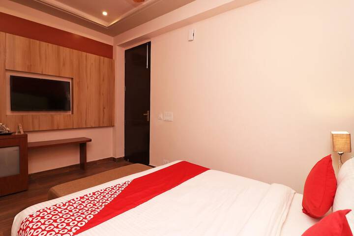 Room 7 of 35