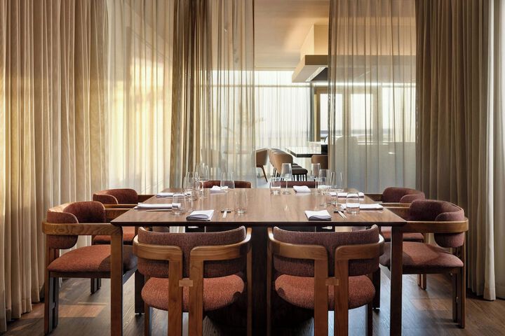 Dining 72 of 97
