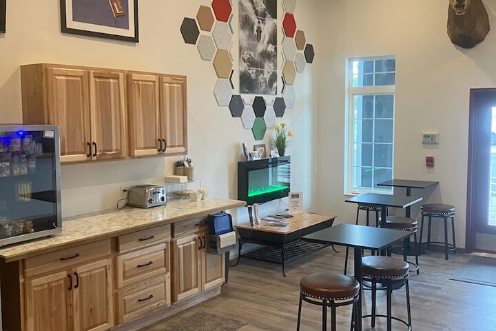 Breakfast/Coffee Service 17 of 39