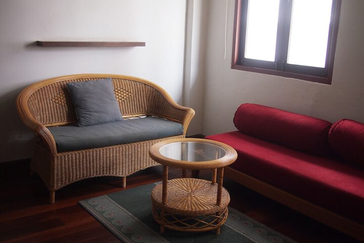 Room 10 of 96