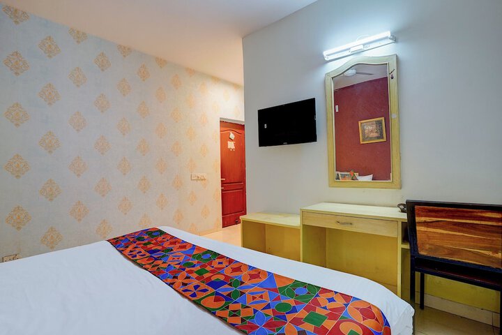 Room 21 of 34