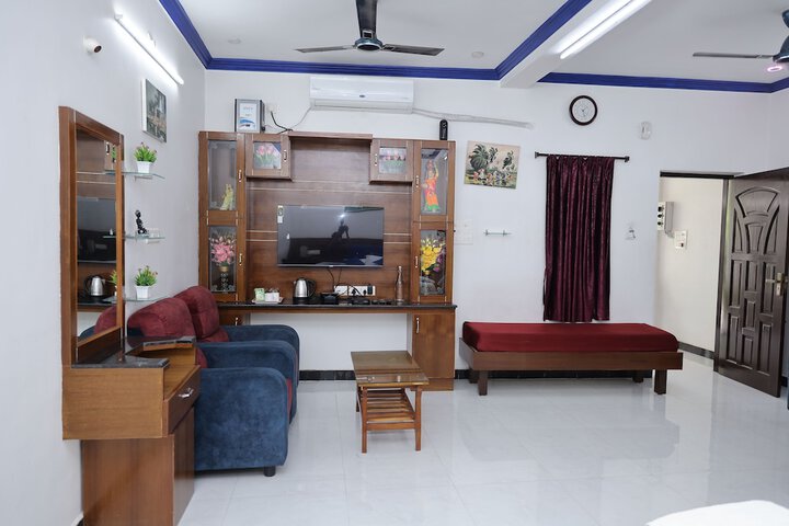 Room 12 of 34