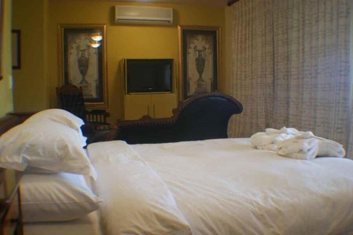 Room 8 of 69
