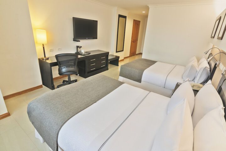 Room 8 of 61