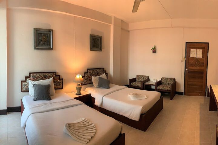 Room 7 of 56