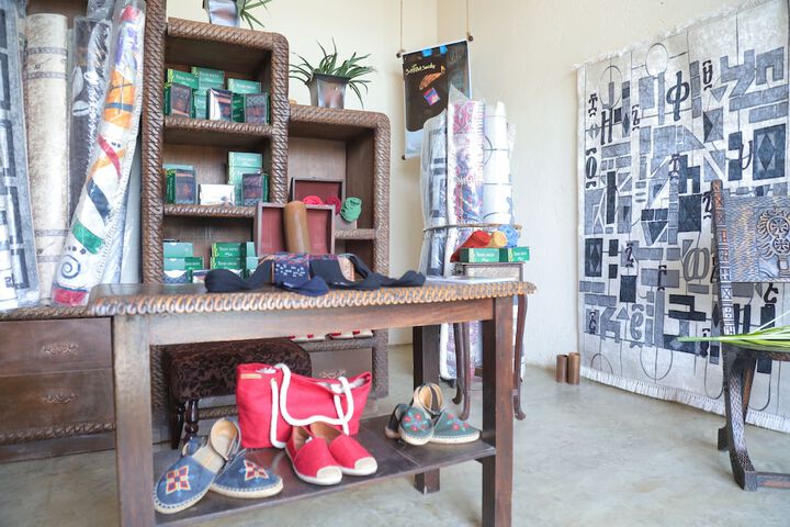 Gift Shop 113 of 157