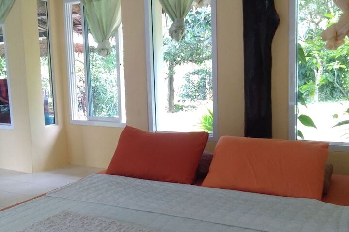 Room 5 of 95