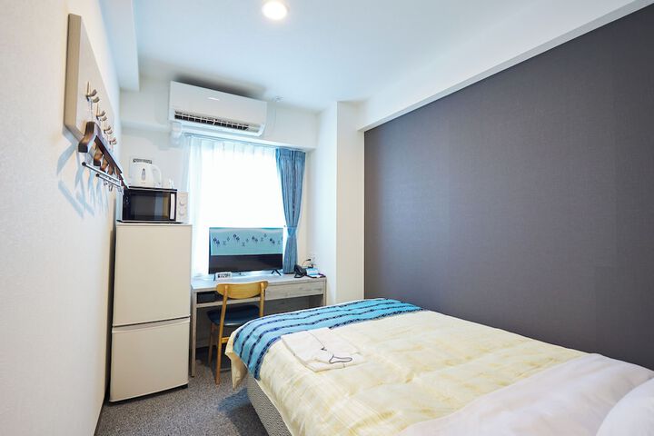 Room 8 of 19